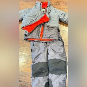 Snozu Gray/ red bib + jacket size 6